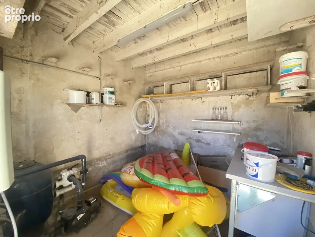 Maison familiale avec piscine à Saint-André-le-Puy — 226 m2 sur 930 m2 clos et arboré - photo 27