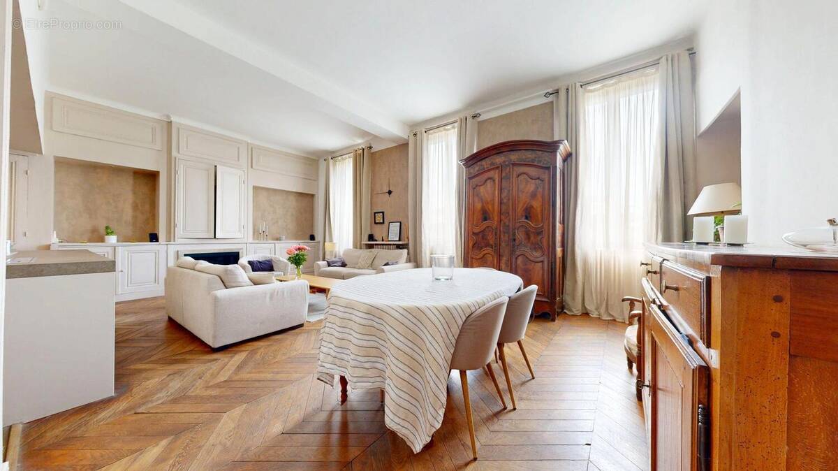 Appartement à LYON-9E