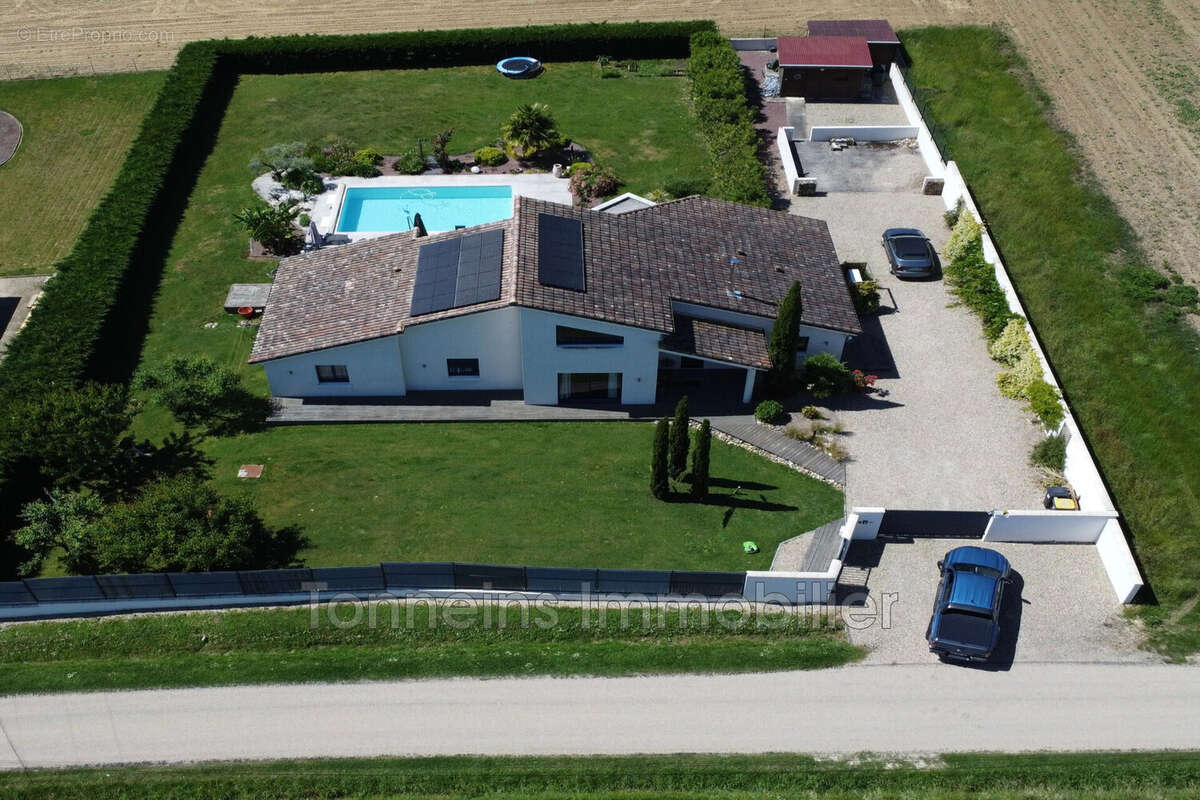 Maison à MAUVEZIN-SUR-GUPIE