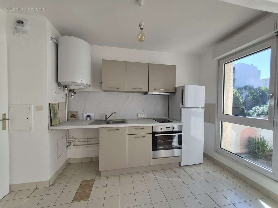 Appartement 46 m² à Reims  - photo 4