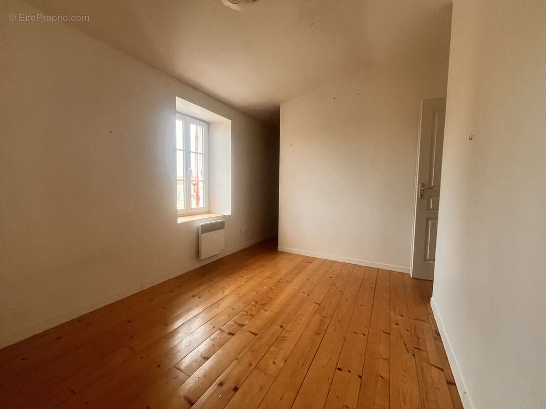 Maison à SAINTE-SOULLE