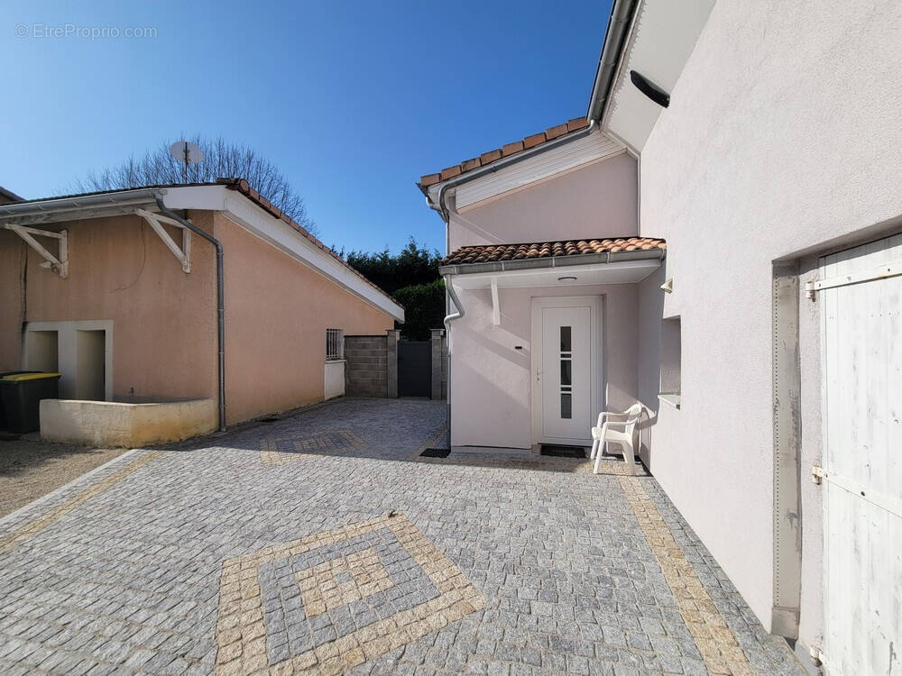 Maison à ROUSSILLON