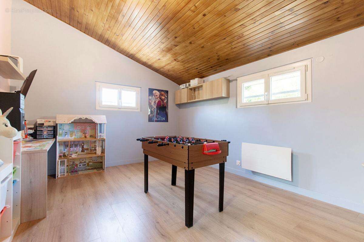 Maison à LEUVILLE-SUR-ORGE