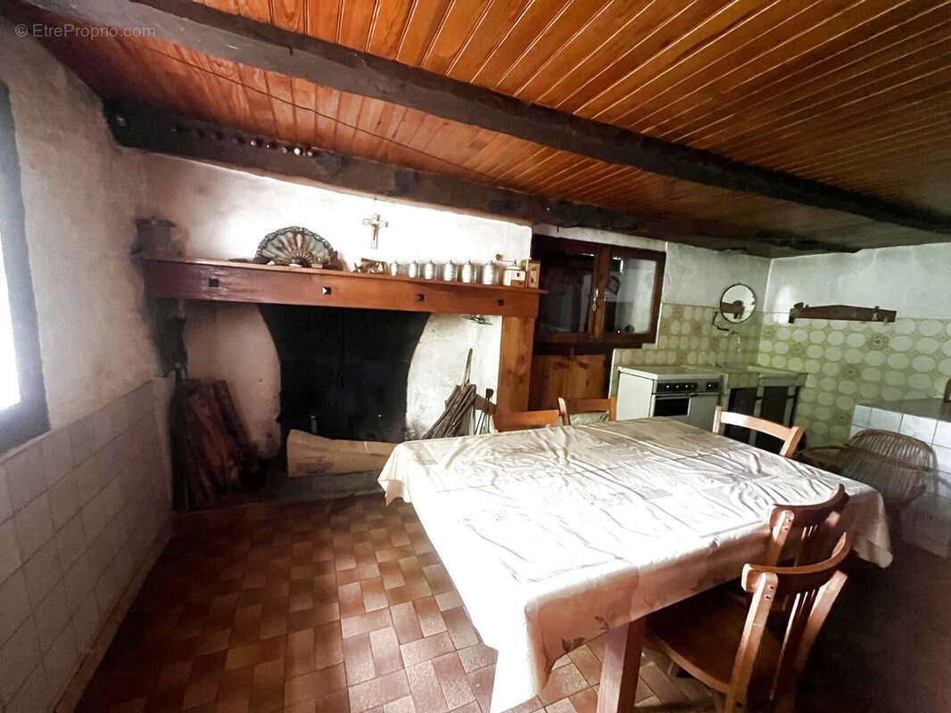 Maison à SAZOS
