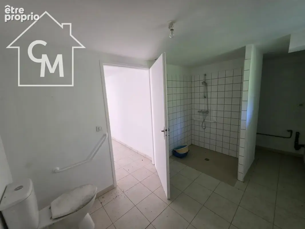 Maison à rénover avec dépendances et grange   alloue - photo 9