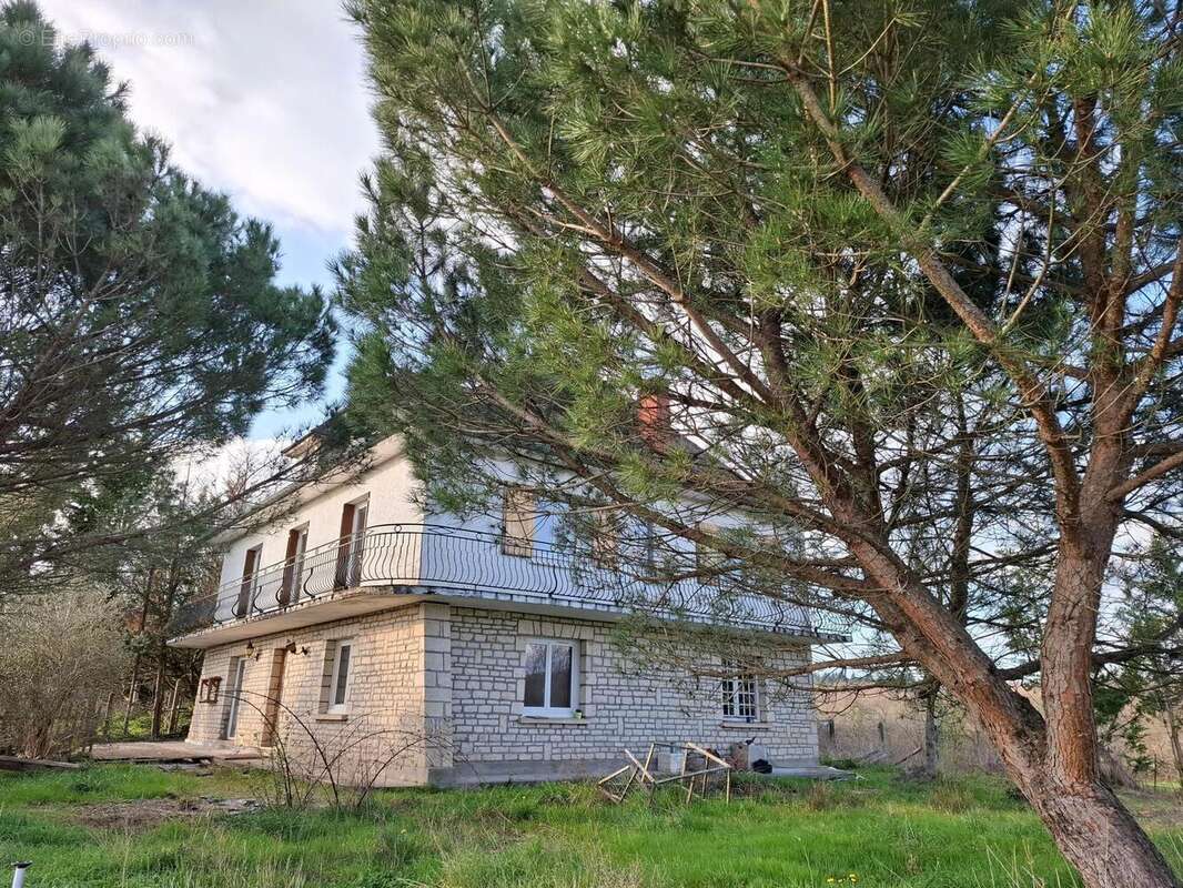 Photo 5 - Maison à LACAPELLE-MARIVAL