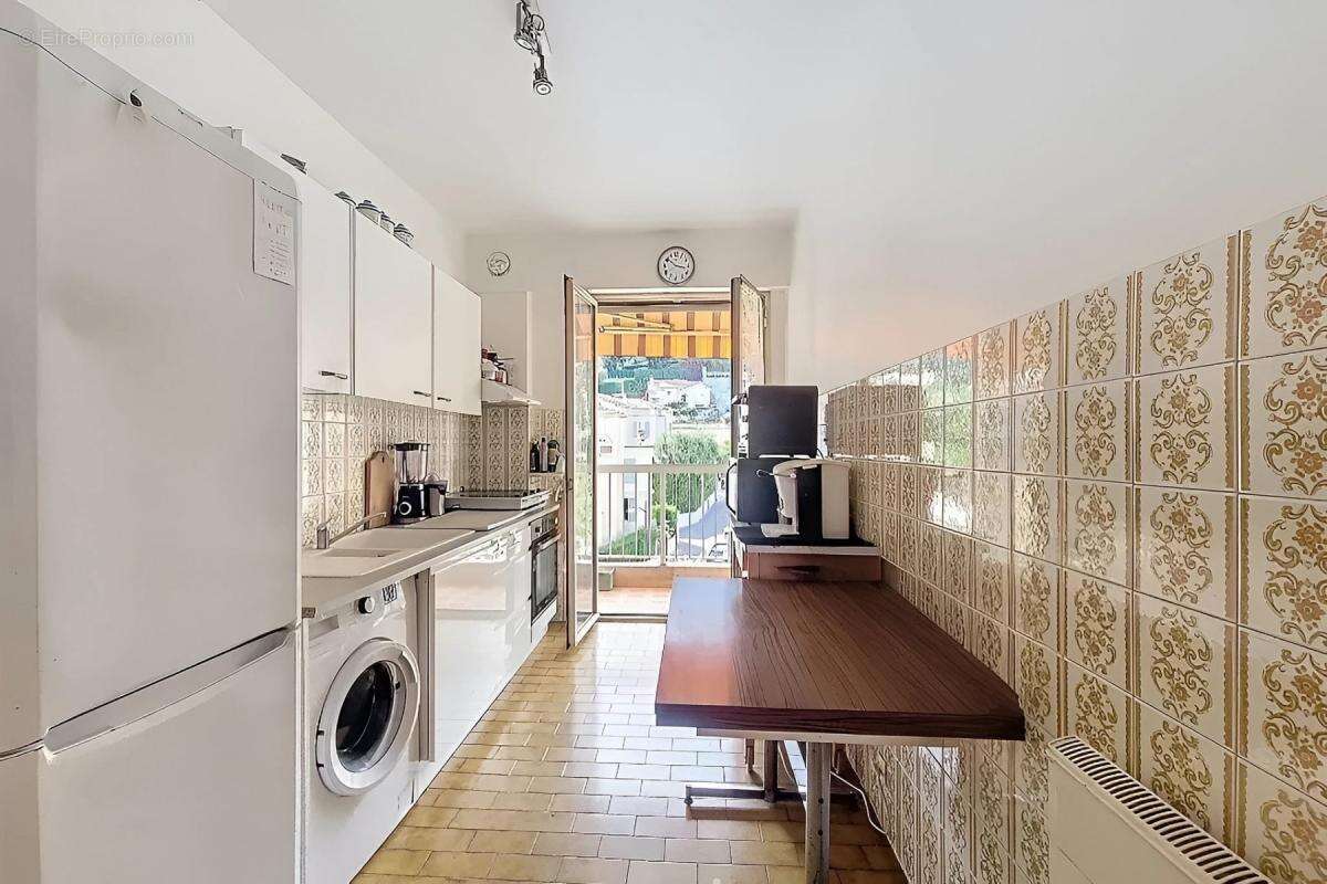 Appartement à BEAULIEU-SUR-MER