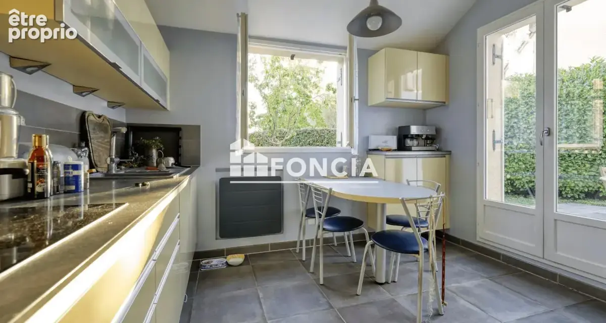 Maison familiale en parfait etat en bordure de la coulee verte - photo 9