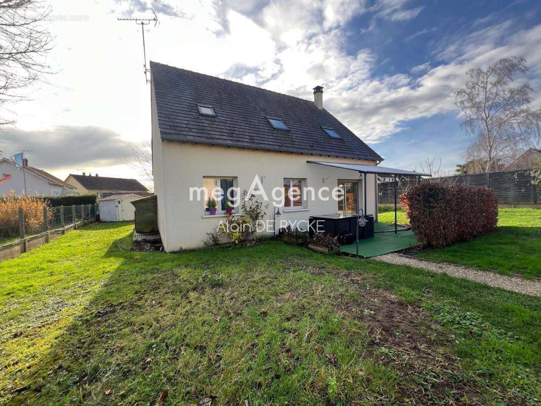 Maison à VARENNES-SUR-SEINE