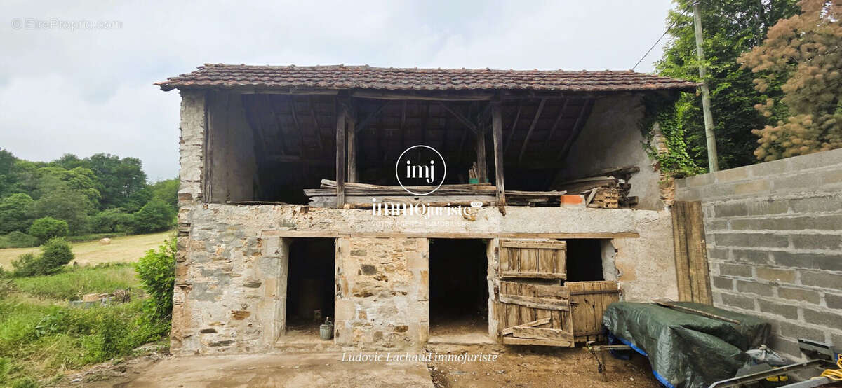 Maison 170 m² à Juillac  - photo 2