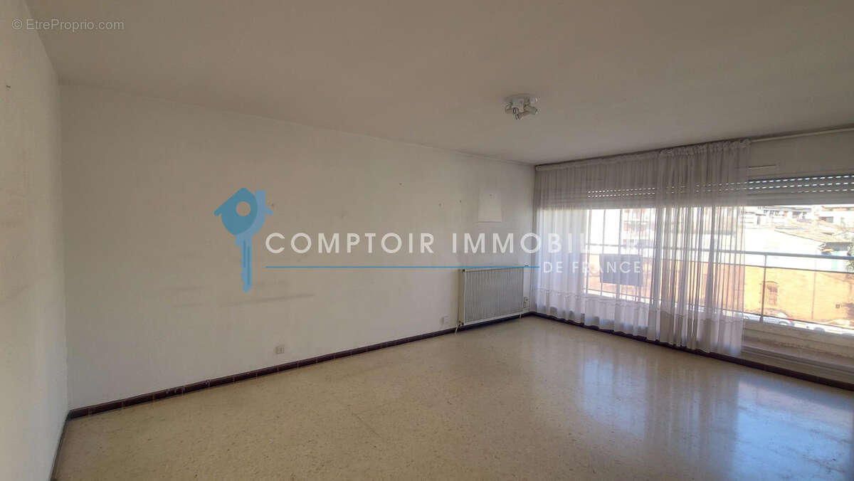 Appartement t3 avec ascenseur, loggia, proche jardins de la fontaine - photo 3