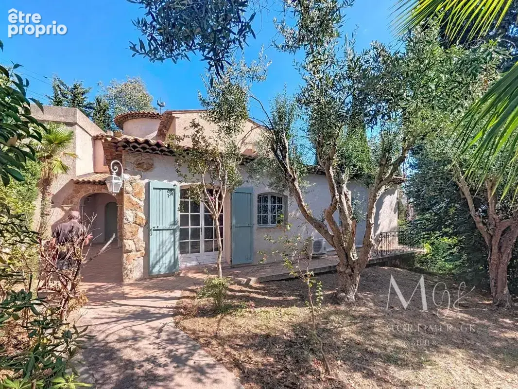 Maison 256 m² à Mandelieu-La-Napoule  - photo 17