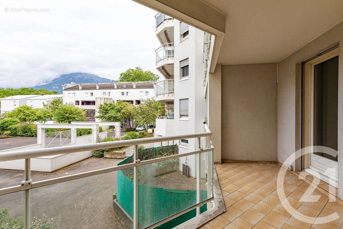 Appartement 71 m² à Grenoble  - photo 2