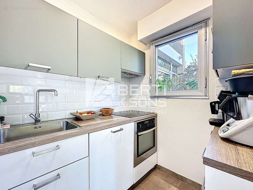 Exclusivite  - appartement 2 pieces renove - terrasse - jardin 100m² - parking - cave - photo 5
