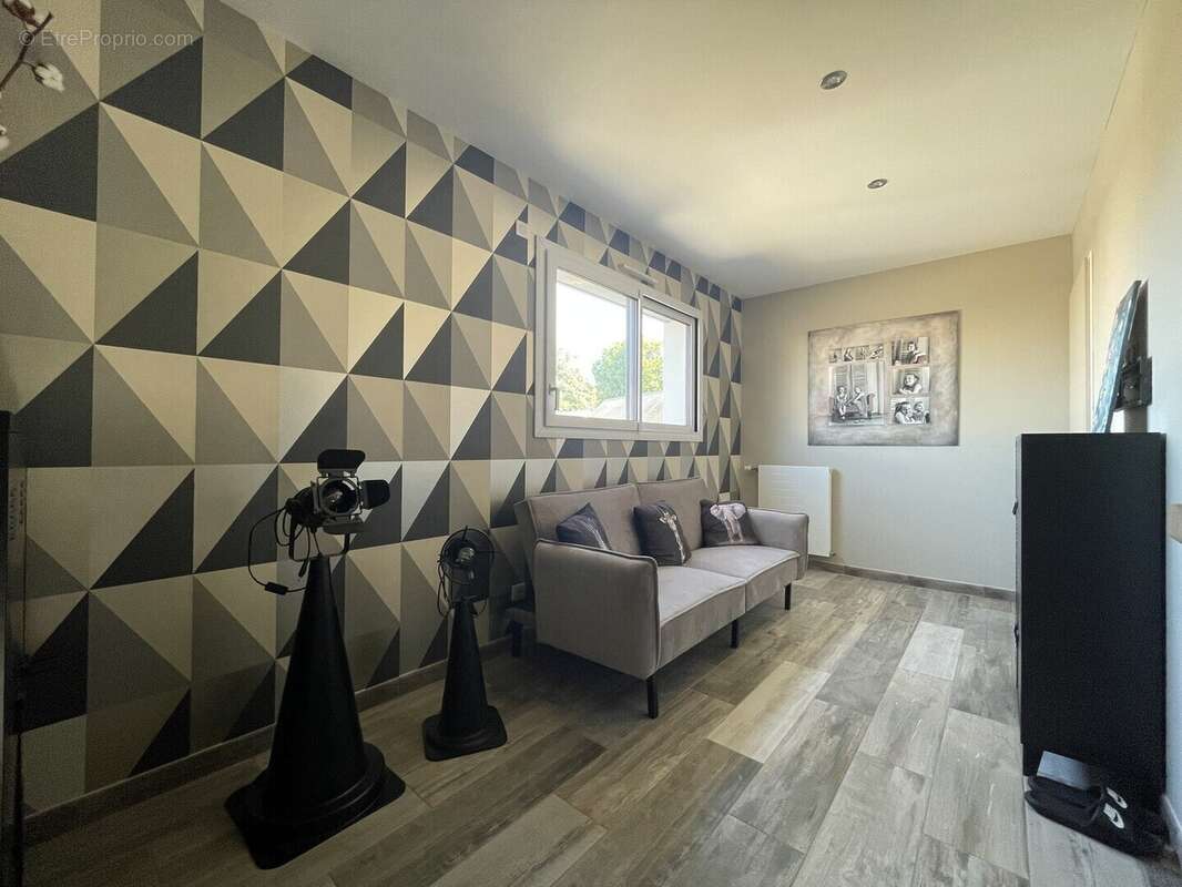Maison 187 m² à Saint-Saturnin  - photo 109