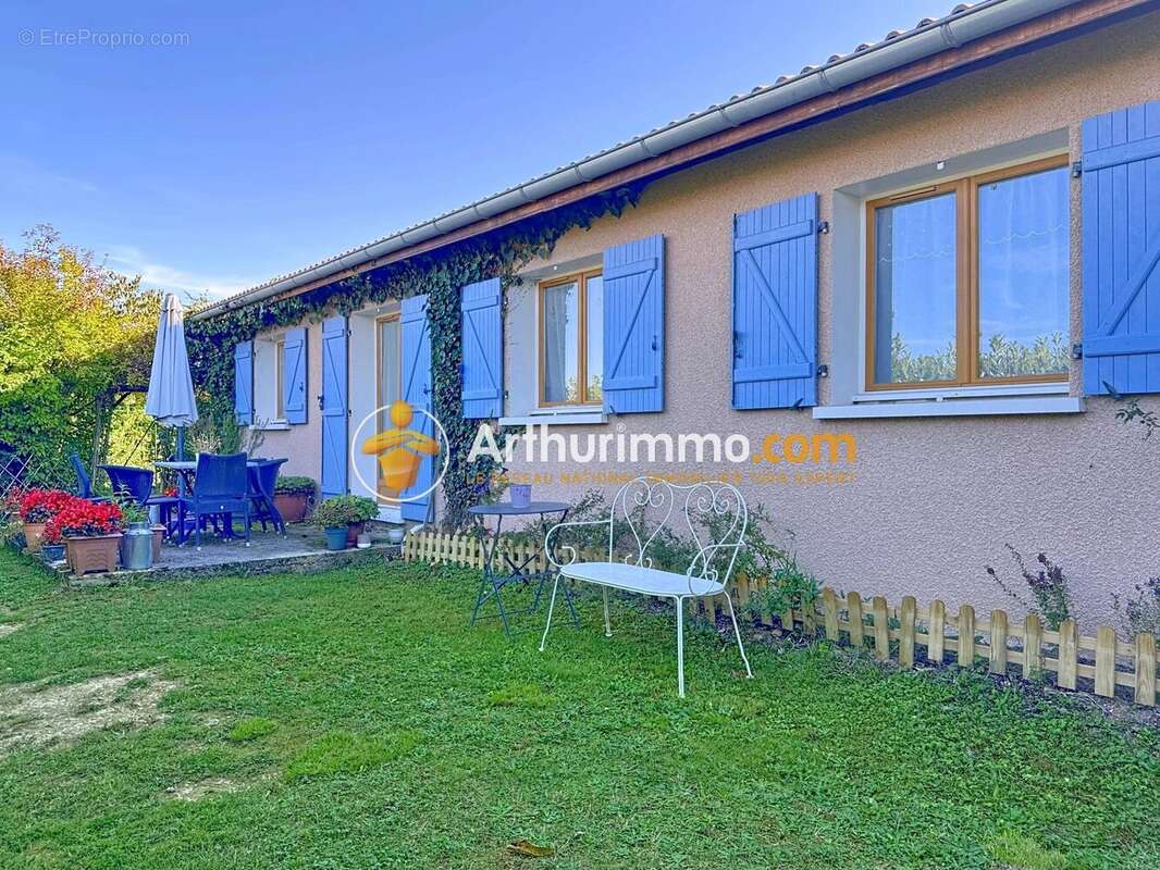 Maison à L'ISLE-D'ABEAU