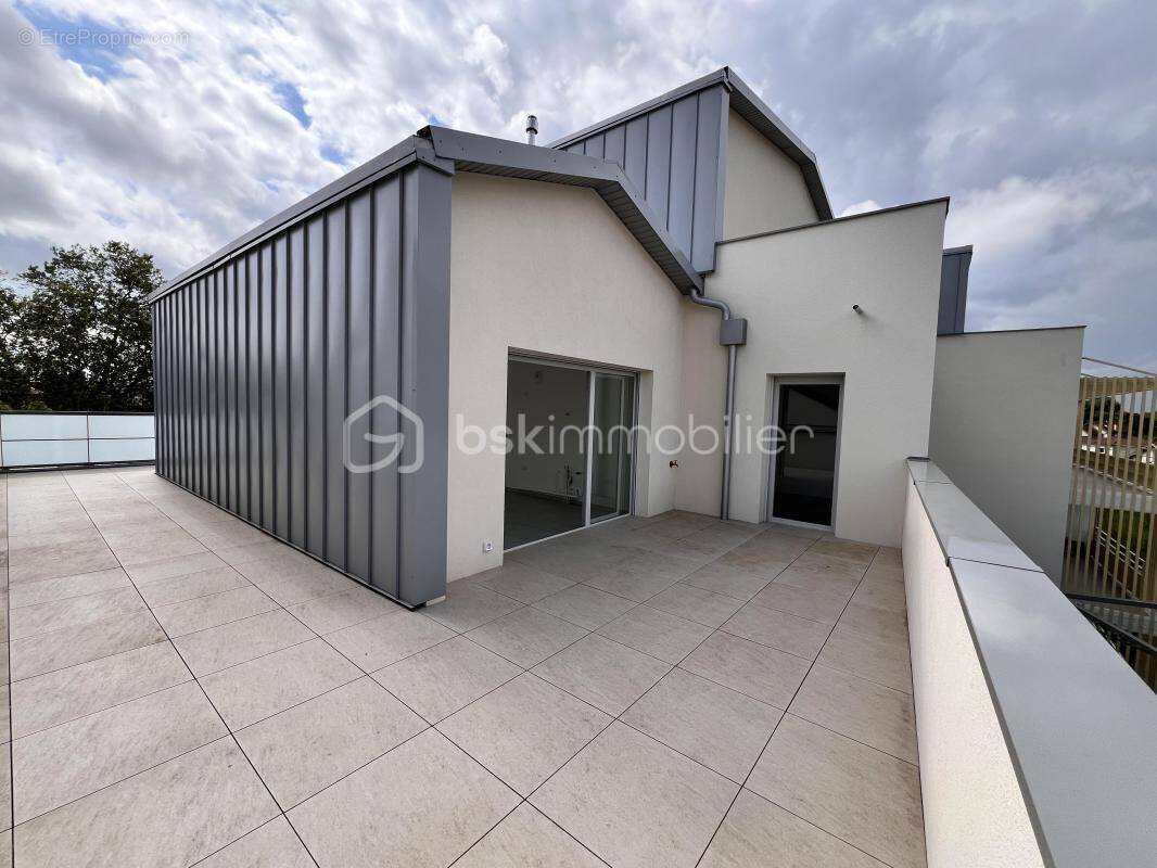 Appartement à CALUIRE-ET-CUIRE