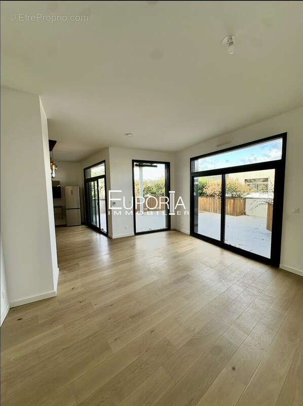 Appartement à TASSIN-LA-DEMI-LUNE