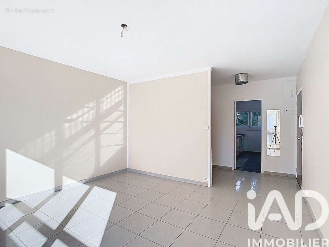 Photo 2 - Appartement à LE PONT-DE-CLAIX
