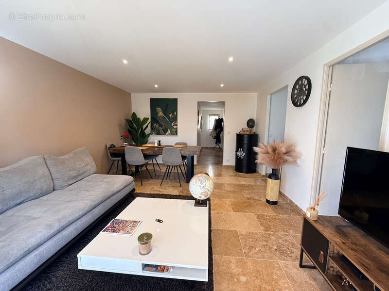 Appartement à vendre 3 pièces SAINTE MAXIME (83) - photo 2