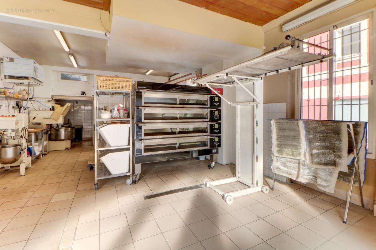 Commerce à CAGNES-SUR-MER