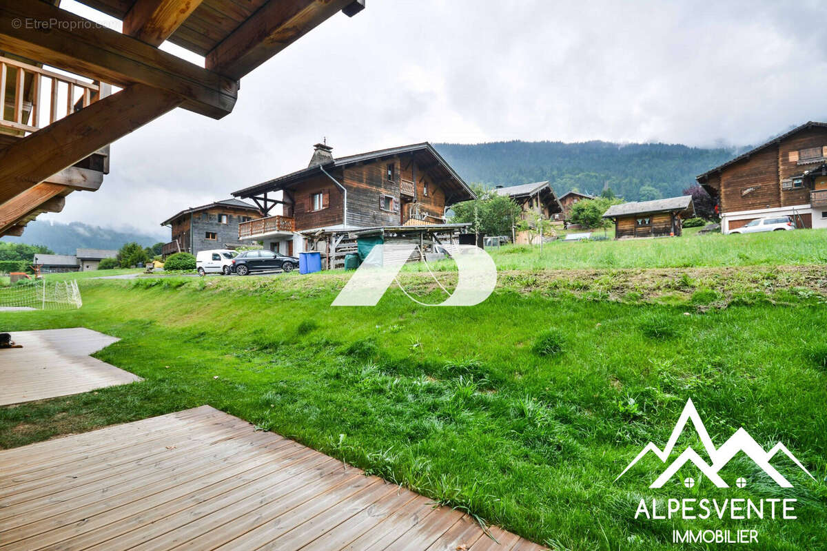 Appartement à ESSERT-ROMAND