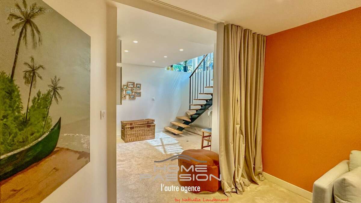 Maison à VAUX-SUR-MER