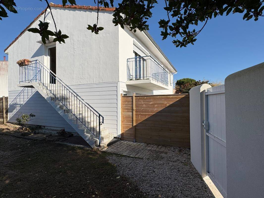 Appartement à SAINT-XANDRE