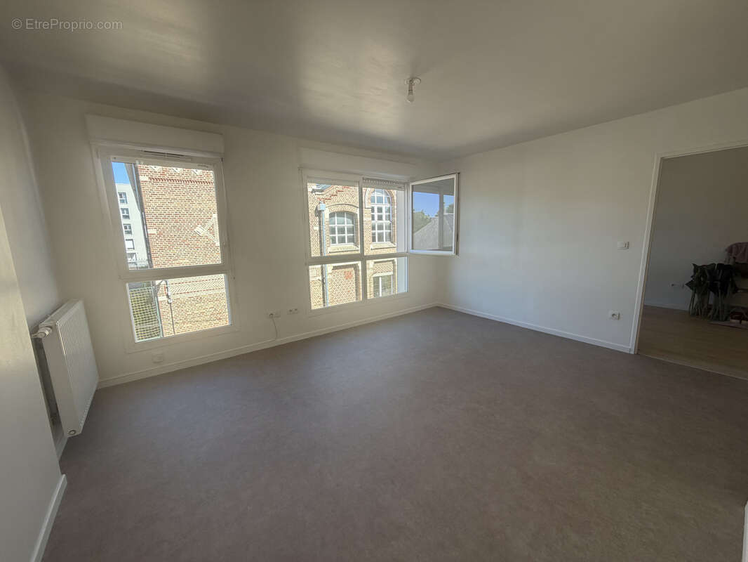 Amiens secteur quai de la somme : tres bel appartement t2 de 43.22 m2 avec parking en sous-sol - photo 5