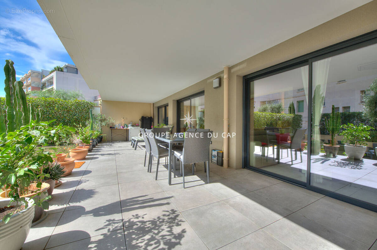 Appartement à SAINT-RAPHAEL