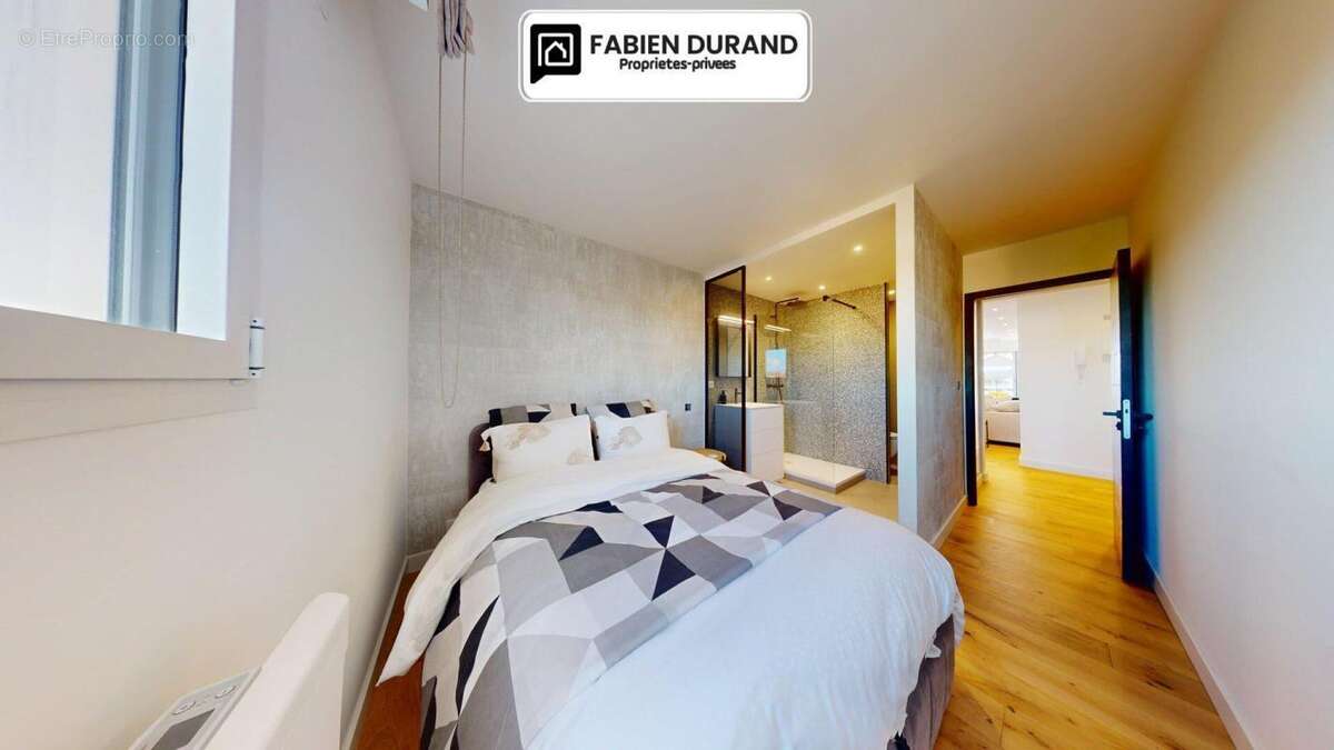 Appartement Unique à Frejus  Plage 3 pièce(s) 70 m2 avec Garage Cave Parking - photo 5