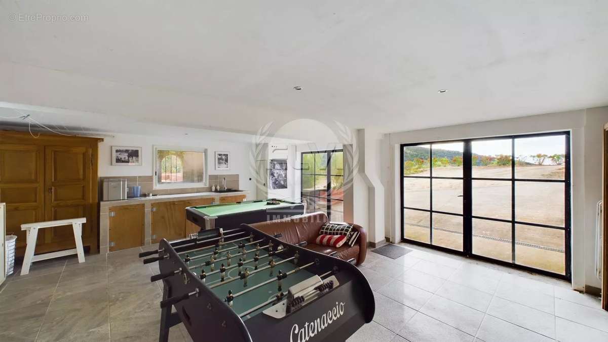 Maison à PLAN-DE-LA-TOUR