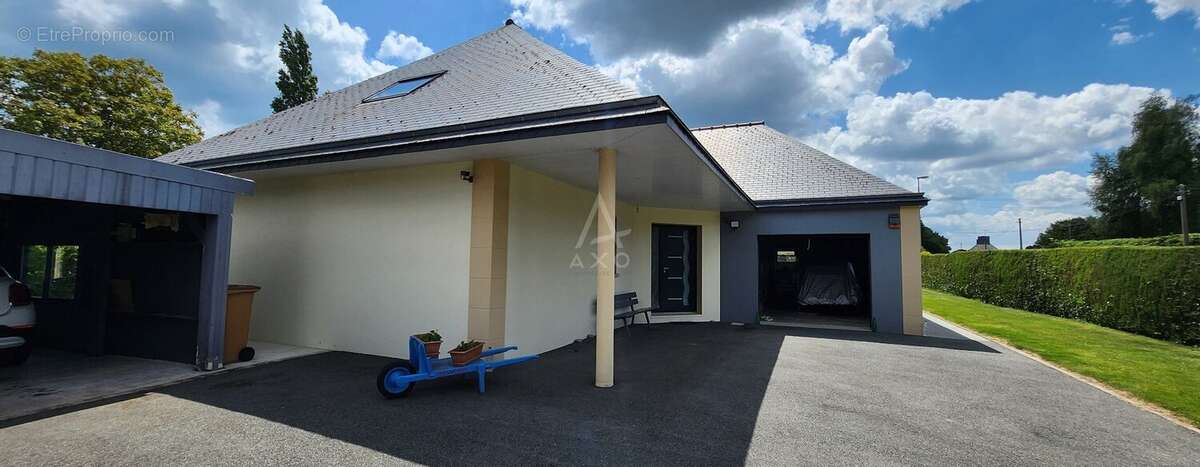 Maison à SAINT-JULIEN