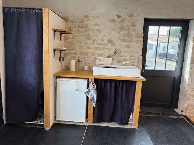 Dependance / garage 37 m2 - parking - vergeroux - photo 4