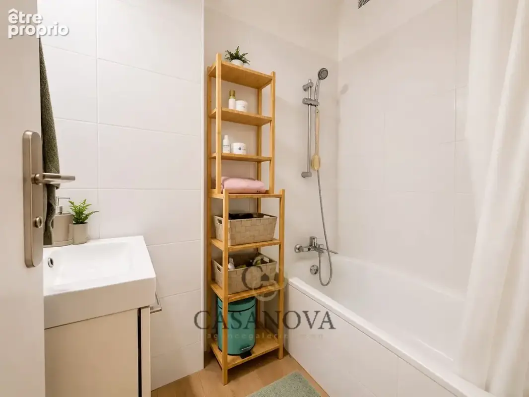 Appartement 2 pièces de 54 m² avec balcon au cur de l'Écusson à Montpellier - photo 10