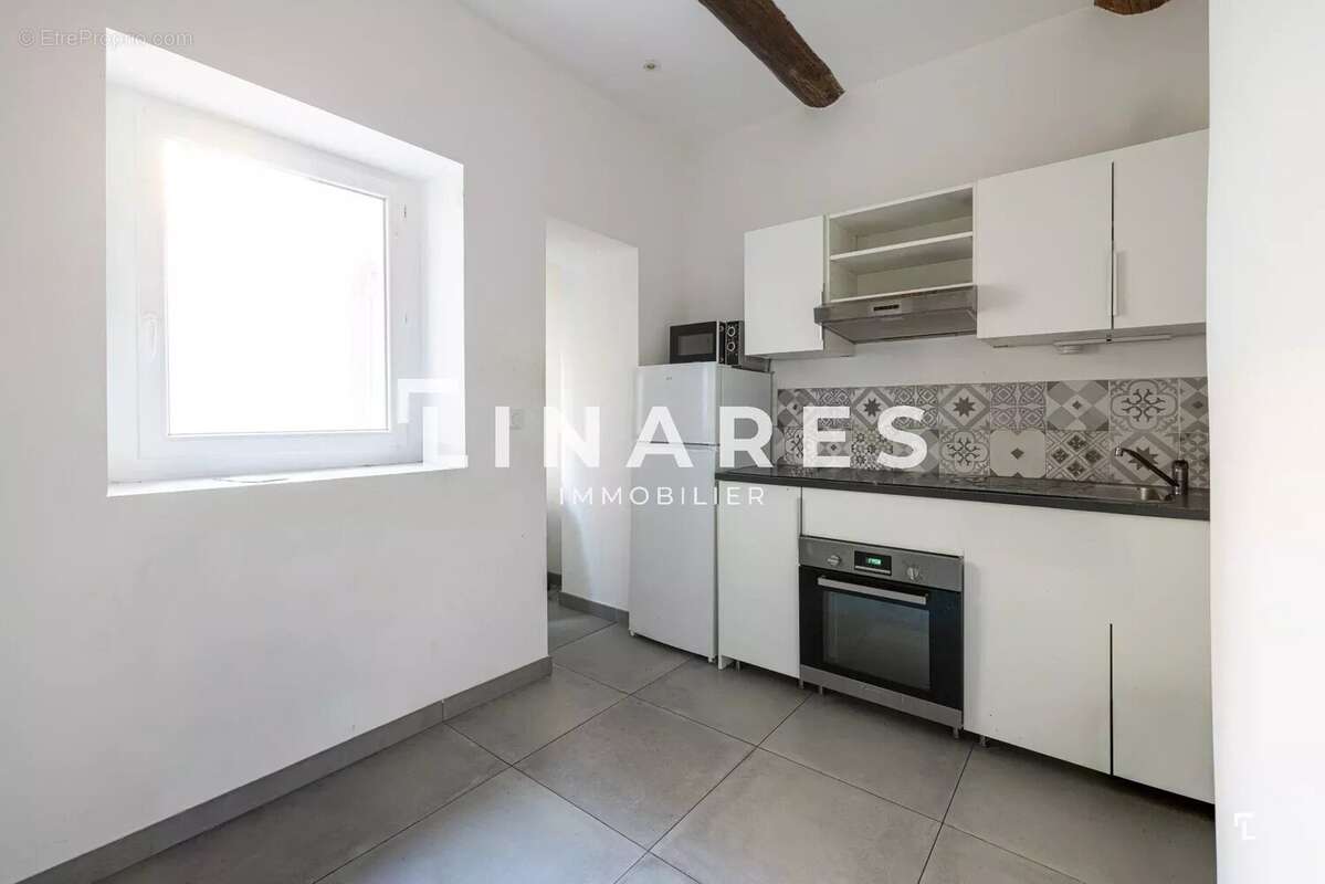 Appartement à MARSEILLE-1E