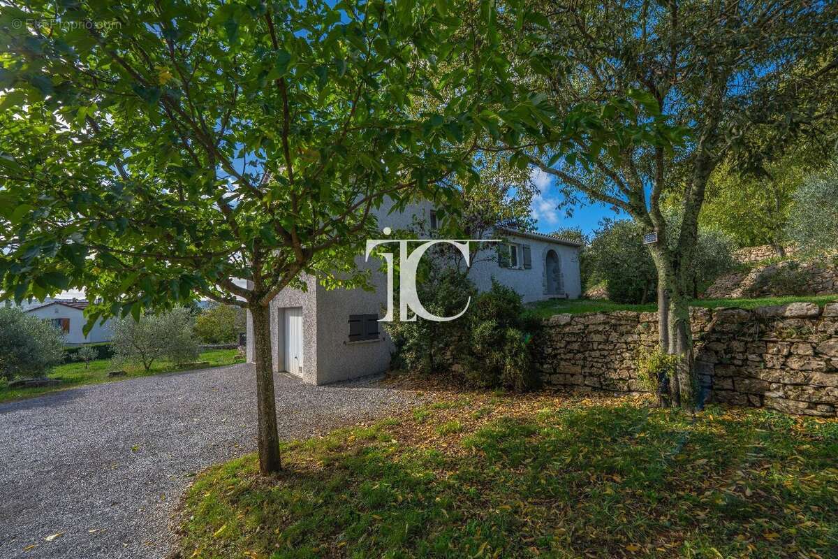 Maison à SAINT-ALBAN-AURIOLLES