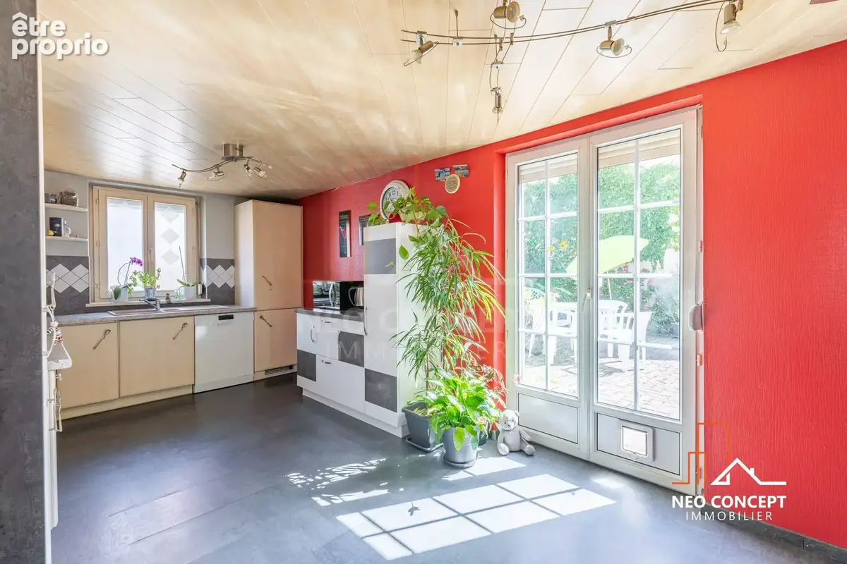 HAGUENAU  Maison 77,60 m²  Dépendance sur 2 niveaux  Garage  2 cours  Beau potentiel - photo 7