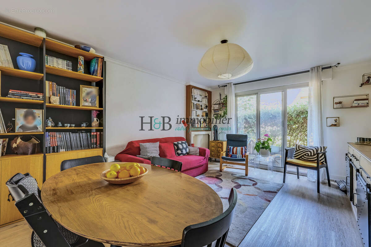 Appartement à SAINT-MAUR-DES-FOSSES