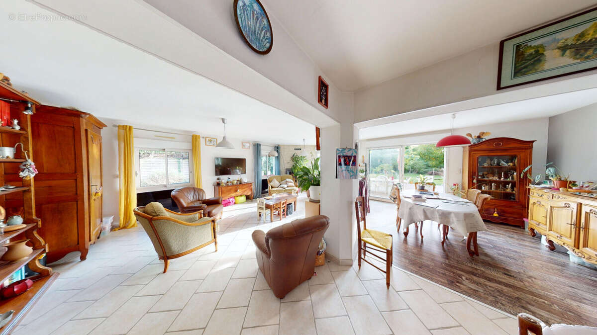 Maison 4 chambres avec grand terrain sur Saint-Benoît - photo 4