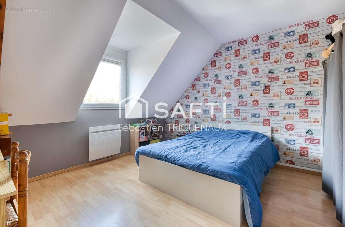 Photo 8 - Maison à MONTREUIL-JUIGNE