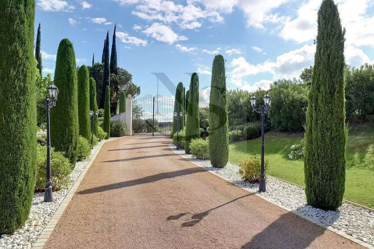 Maison à MAUSSANE-LES-ALPILLES