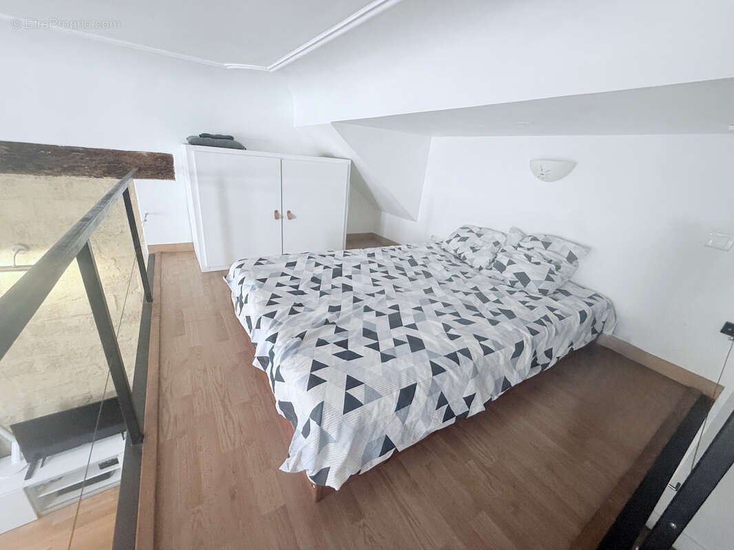 À VENDRE   Charmant studio entièrement rénové avec mezzanine, Place du Marché aux Fleurs à Montpellier - photo 13