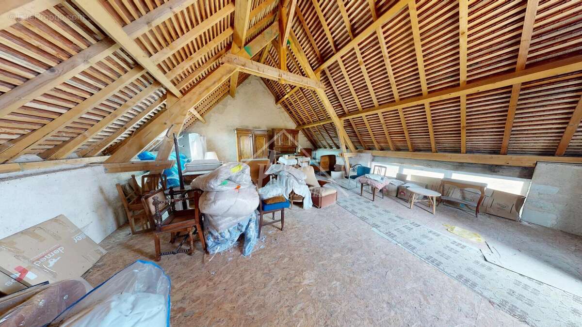 Propriété de caractère proche CHARROUX - photo 12