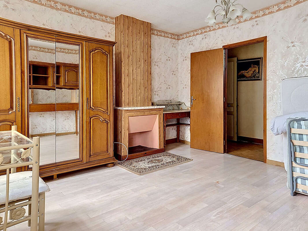 Maison à LA HAYE-MALHERBE