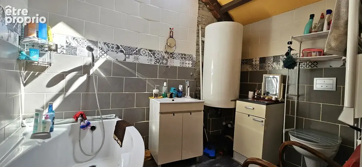 Maison - 3 chambres - Cour, jardin et garage - photo 11