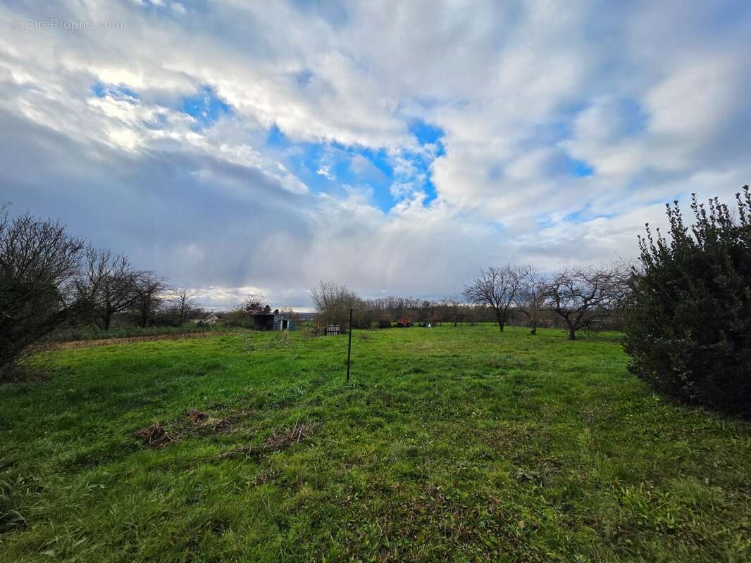 Maison à BRAGNY-SUR-SAONE