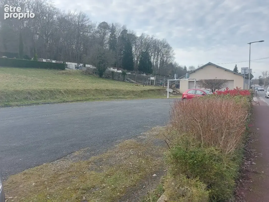 Maison d'habitation et son local commercial - photo 17
