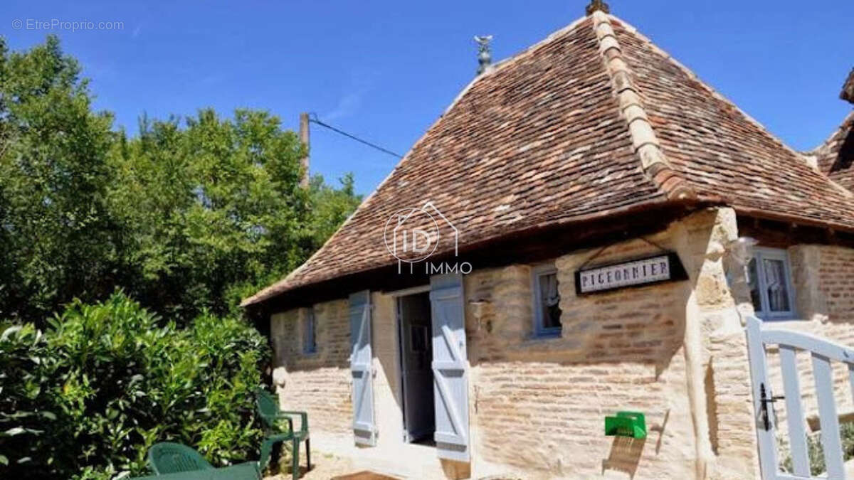 Maison à SAINT-LAURENT-DES-HOMMES