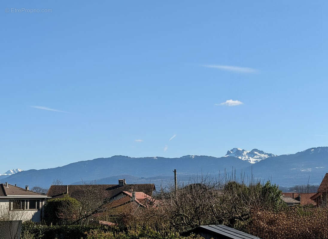 Terrain à SCIEZ